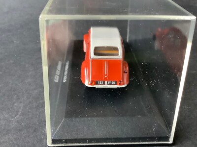 Voiture miniature citroen acadiane - Collection