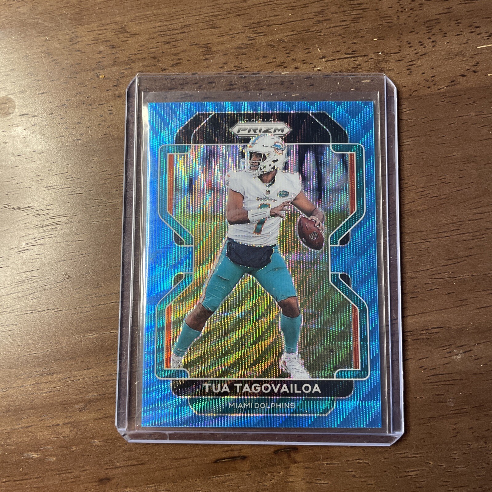 2021 Prizm Tua Tagovailoa Blue Wave Prizm #091/199 Miami Dolphins