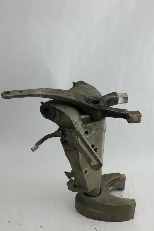  Evinrude Johnson Outboard Swivel Bracket steering bracket  85-135 Hp 1974-77  Foto 4 de 4