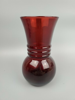 6,5'' Vintage ANCHOR HOCKING Royal Ruby Flower Vase