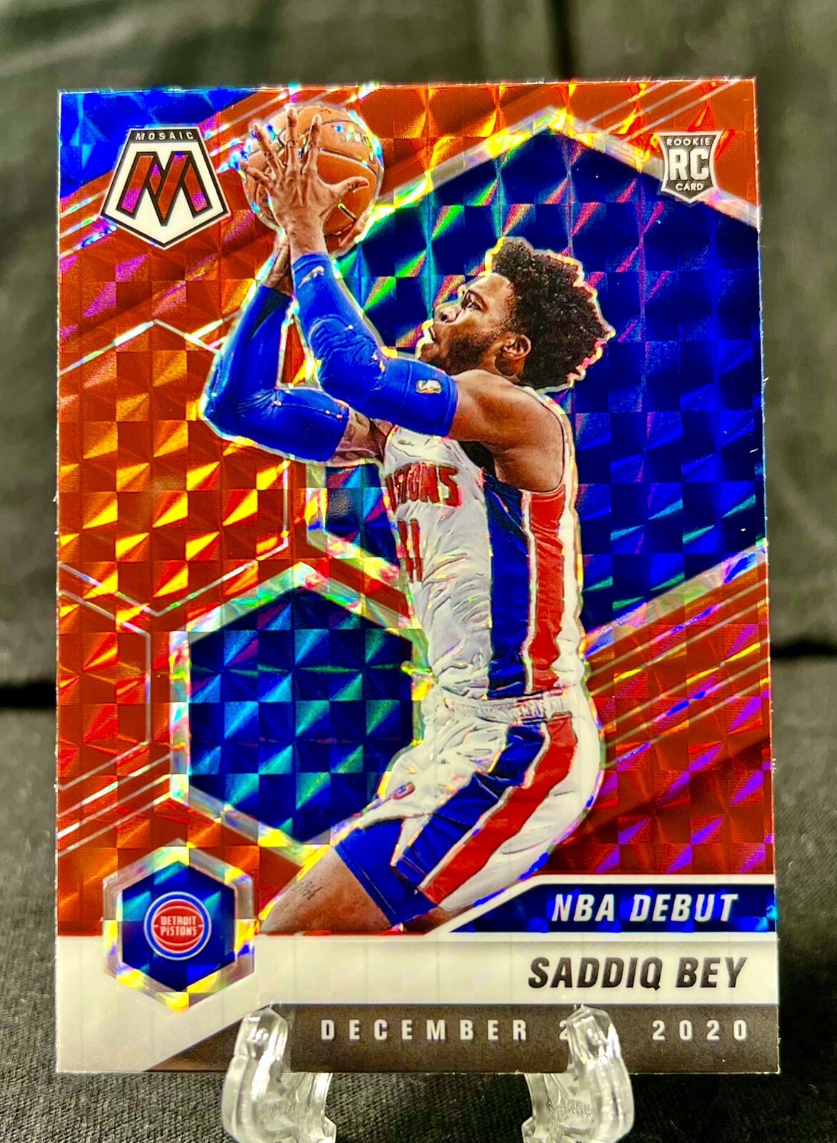2020-21 PANINI MOSAIC SADDIQ BEY RED PRIZM DEBUT REACTIVE ROOKIE HAWKS PISTONS