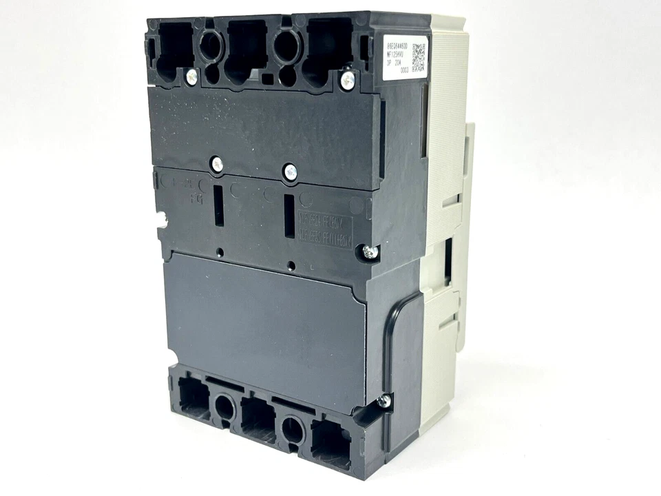 Disyuntor caja moldeada 3 polos 20A Mitsubishi NF125-HVU3P20A Foto 3 de 4