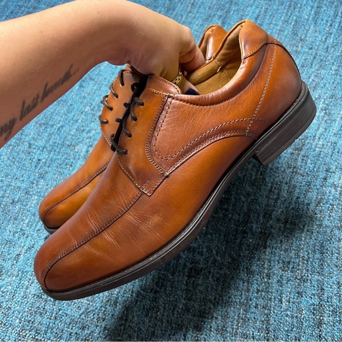 Florsheim Midtown Bike Toe Oxford Dress Shoes in Cognac Smooth Leather Florsheim Midtown Cap Toe Oxford Cognac – 2BigFeet main image 2