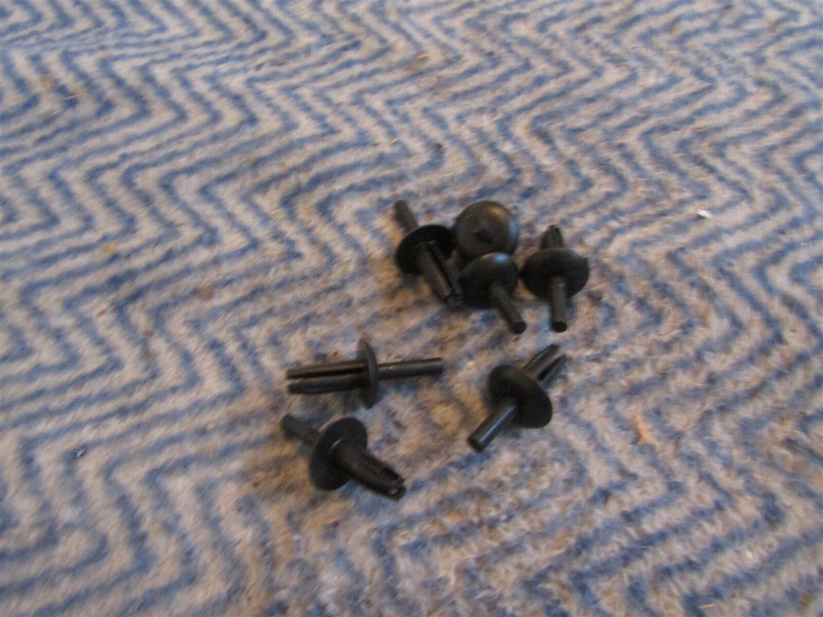 NOS FORD PART NUMBER 387843-S RIVET LOT OF 7 NEW GENUINE FORD | eBay