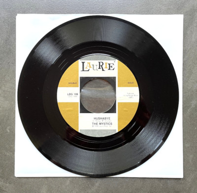 7'' The Mystics - Hushabye / The Passions - Gloria - US Laurie Doo Wop