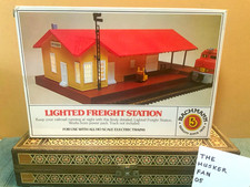 VINTAGE Bachmann Lighted Freight Station Building HO Gauge Gently Used in Box