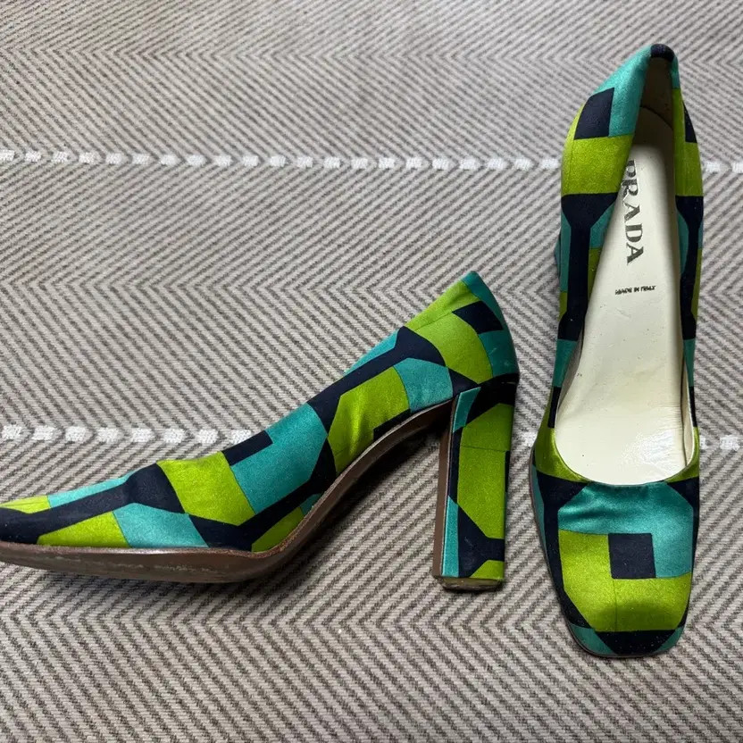 Prada Pumps 36 Size 9cm Heel Gently Used thumbnail 3