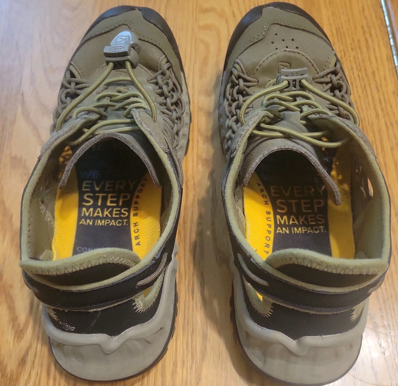 Scarpa da trekking Keen Uneek Nixs Timberwolf Plaza Taupe da uomo taglia 9 1027284