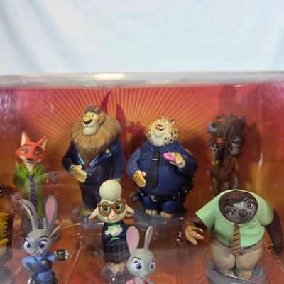 Zootopia Disney Store Deluxe Figurine Playset with 10 Figures New
