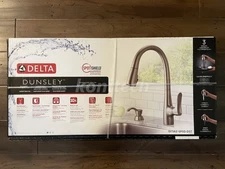 Delta Dunsley Single-Handle Deck Mount Pull-Down Kitchen Faucet w/Spotshield