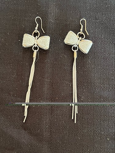 Bow With Dangle Earrings