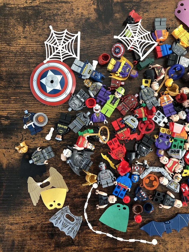 Lego Superheroes: Bolsa de 1 quarto de peças e peças de minifiguras de super-heróis Marvel/Dc - Imagem 4 de 4