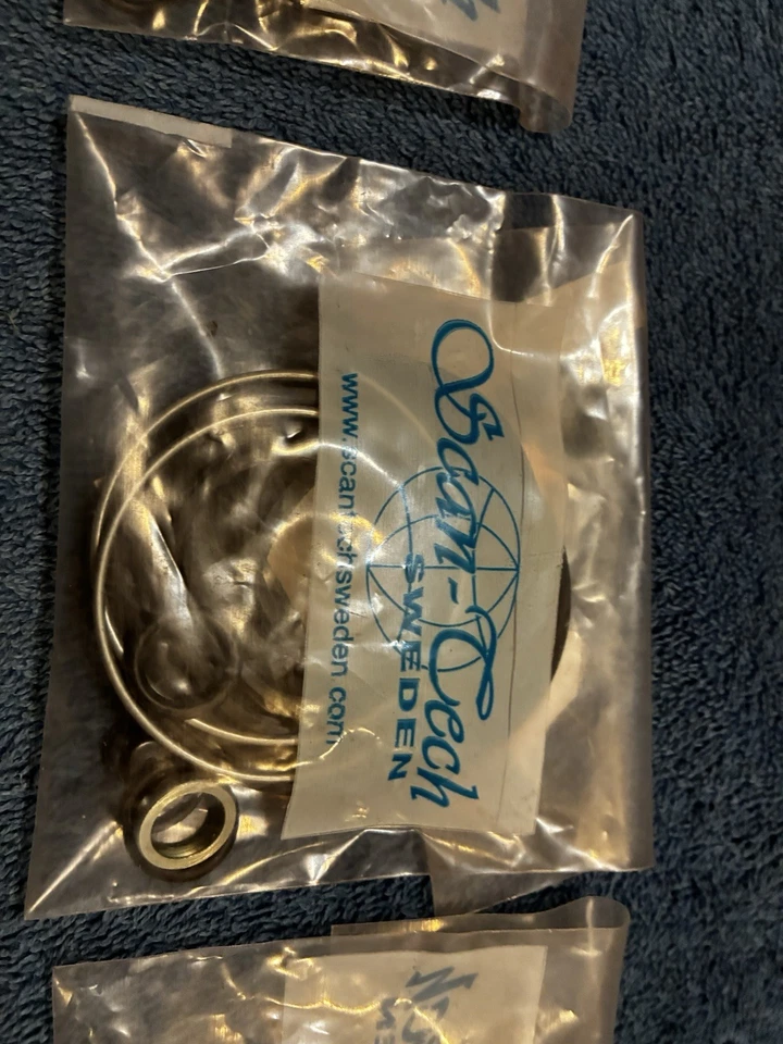 Kit de reparación de pinza de freno delantera NOS Scan-Tech 8993255 para Saab 900 1979-1987 Foto 2 de 4