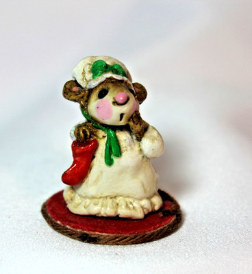 Wee Forest Folk M-032 Chris-Miss Christmas Mouse Only 1981-2  W/ RARE FELT BASE