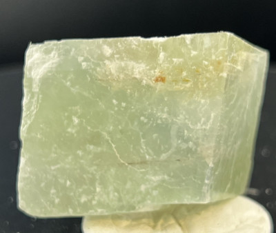 Natural Vitreous Transluscent Green Rhombohedral Calcite from Mexico 42   grams