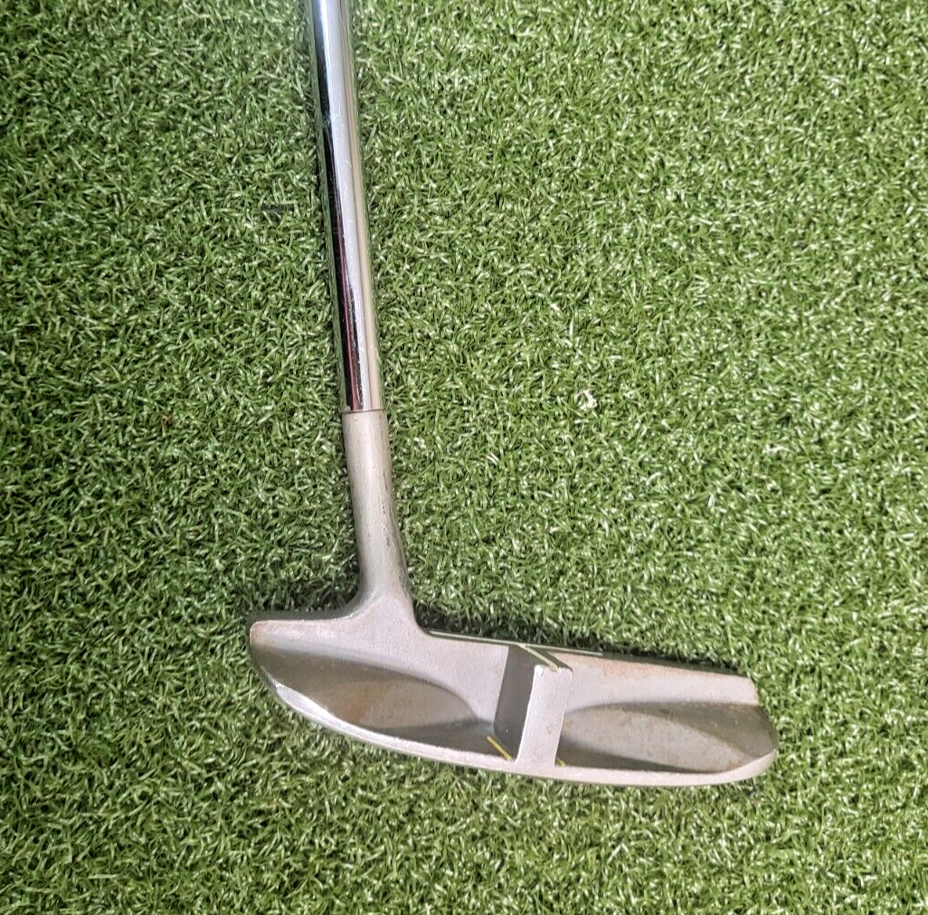 Putter papillon femme PGA T-Line C droitier. Arbre en acier