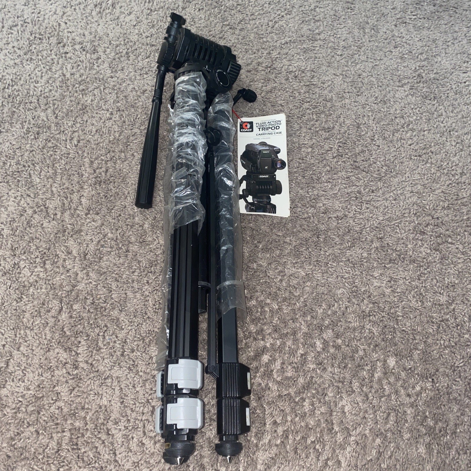 Compact Camcorder & Camera Tripod COAST BRAND Model # VTR-222G SEE! AS-IS!-image