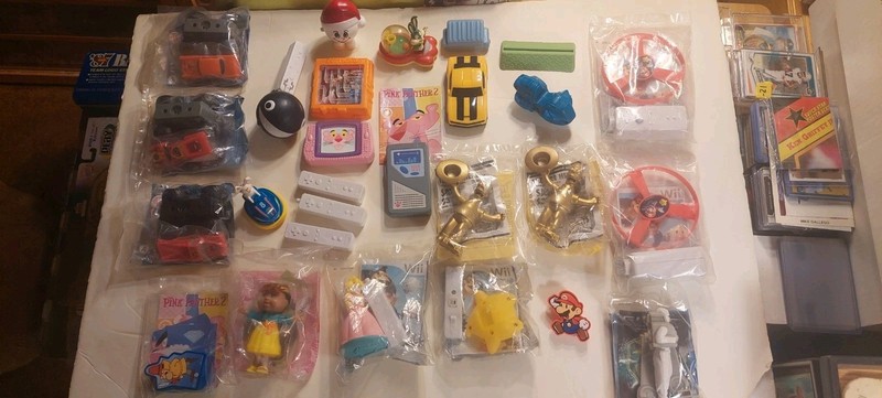 25 Burger King Toys