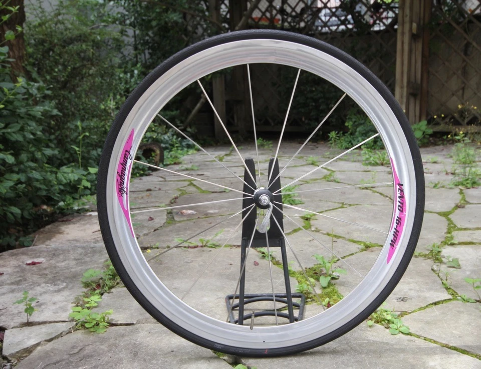 Campagnolo Vento 16 HPW 26" / 9 Sp / Clincher / 650 C Shamal Chorus Record - Bild 4 von 4