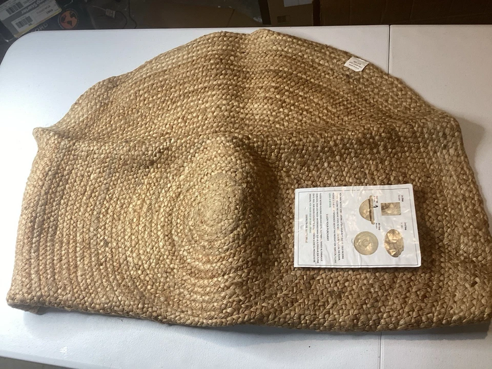 Round Natural Reversible 100% Jute Carpet Braided Modern Farmhouse Area Rug - Image 2 of 4