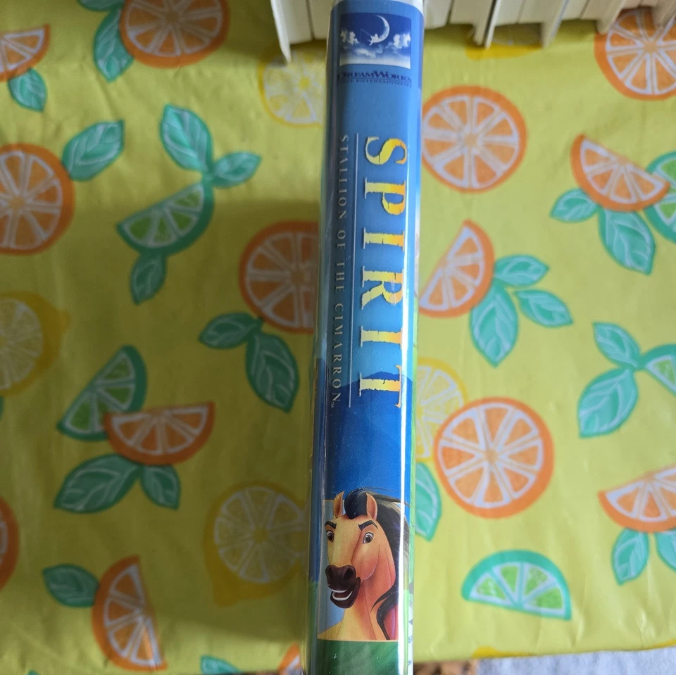 dreamWorks SPIRIT Stallion of the Cimarron VHS Clamshell Case 2002 - Imagem 2 de 4