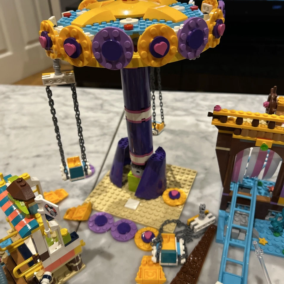 LEGO FRIENDS Heartlake City Amusement Pier 41375 Underwater Loop bundle  - Image 3 of 4