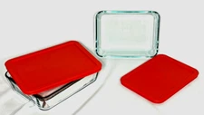 Pyrex Set of Glass Food Storage Containers With Red Lids 1-"7x 5" / 1 -"8x6"