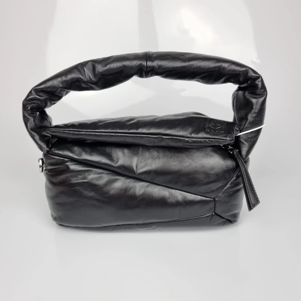 Puzzle Medium Leather Shoulder Bag in Black - Loewe