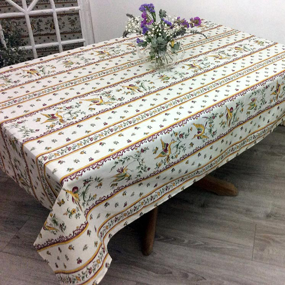 Nappe Faïence de Moustiers en coton enduit rose 2m50 x 1m55, l'excellence du textile de table