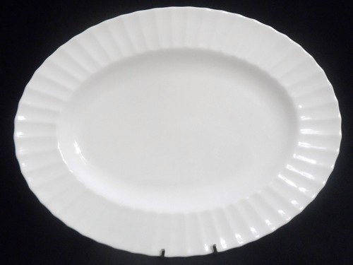 Royal Worcester Warmstry White 13-1/2" OVAL SERVING PLATTER(s) Fluted Edge