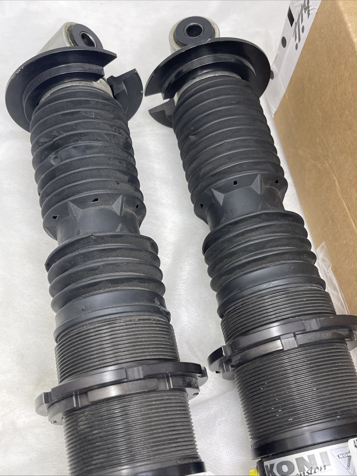New OEM Lamborghini Gallardo Koni Front Shock Absorbers, Set Of (2), 400412031G