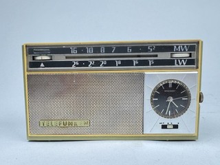 Telefunken Ticcolo Taschenradio mit Uhr Sammler Rarität um 1962 sehr selten
