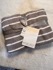 NEW 168 Barefoot Dreams CozyChic Throw Blanket Beach Rock Cr me 45  X 60  