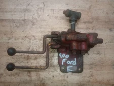 Ford 900 AICO 3737 Used Original Hydraulic Control Valve