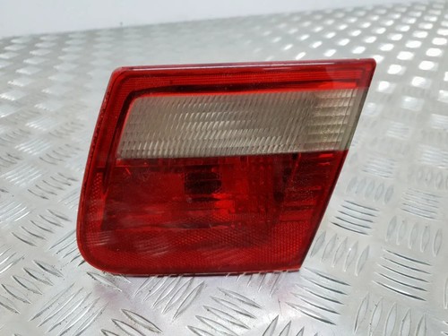 BMW 3 E46 Rücklicht hinten rechts 63218368760 Diesel 2003 11265517