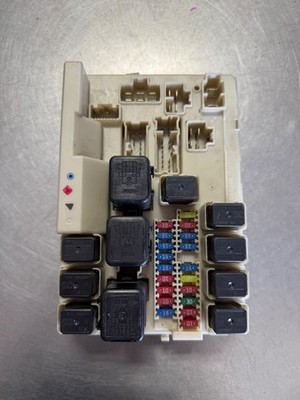 2006-2013 Nissan Murano Fuse Box IPDM Power Module 284B7CA01A OEM