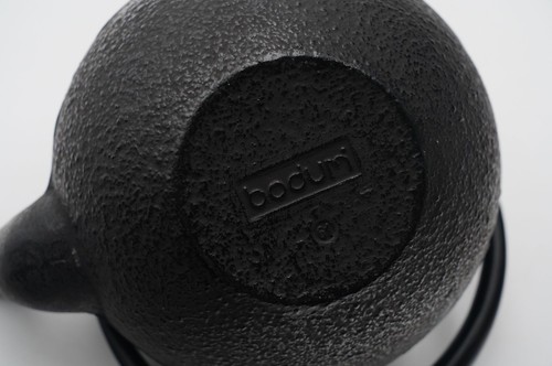 Bodum Assam 1L (34oz) Cast Iron Tea Press Pot with Stainless Steel Infuser & Lid - Picture 6 of 6
