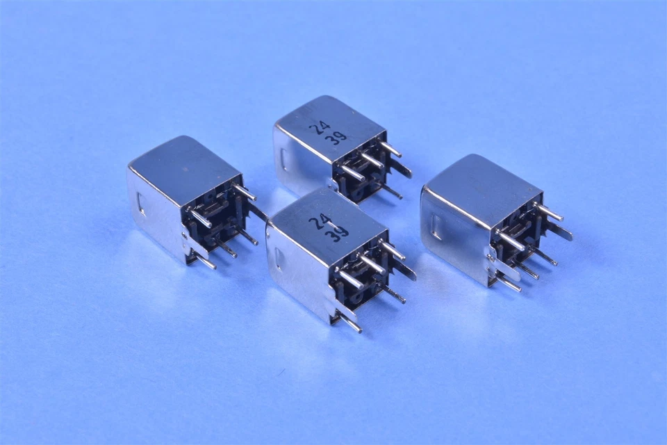 100 CEC IF Transformer Coils /Tunable inductor Center Freq: 455KHz - Image 3 of 4