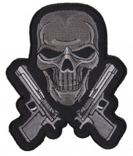 BRAND NEW SKULL WITH GUNS BIKER IRON ON PATCH
