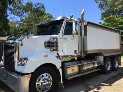 2013 Freightliner Coronado 114 Tipper Truck Trucks