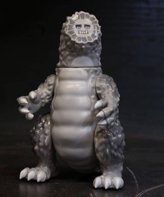 Goya Kaiju Bitter Melon Monster Toy Fields Monochrome Limited Edition Vinyl Toy