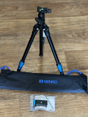 Benro TSL08AN00 Slim Aluminum-Alloy 58'' Travel Tripod (Black/Blue)