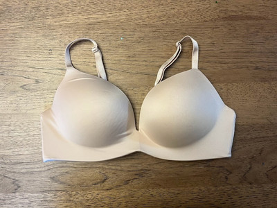 Victoria's Secret Marzipan 38DD Very Sexy So Obsessed Wireless 1 1/2 Push Up Bra
