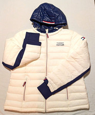 Tommy Hilfiger Mens Packable Lightweight Hood...