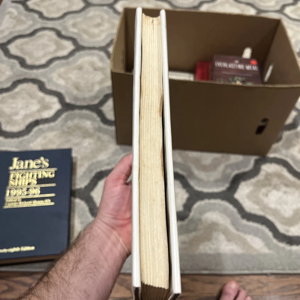 The Great Treasury Of World Poems Edited by Eddie-Lou Cole. 1981, HC with DJ - Image 4 of 4