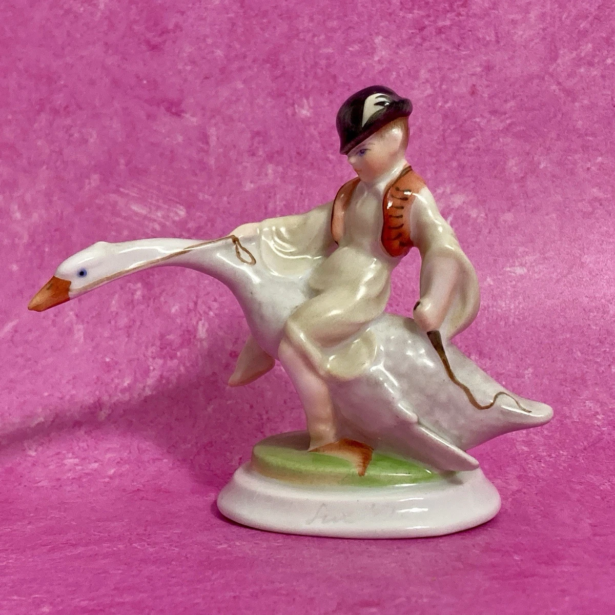 Herend Original Porcelain Decorative Pottery, Ceramics & Glass for