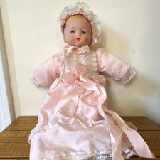 Soft Body Baby Doll Girl Blue Eyes Pink Lace Dress Outfit Bonnet Hat Set