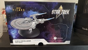 Fanhome Star Trek: Picard - USS Excelsior NCC-42037 w/booklet & misprint