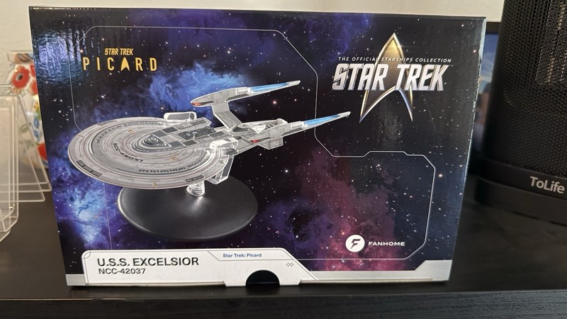Fanhome Star Trek: Picard - USS Excelsior NCC-42037 w/booklet & misprint