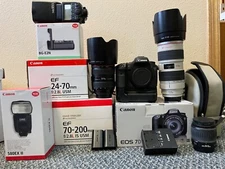 Canon EOS 7d with 3 lens 24-70 2.8, 70-200 2.8,  18-55, Battery Pack,  flash